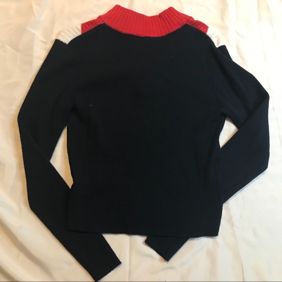 Cropped sweater - Picture 2 of 3